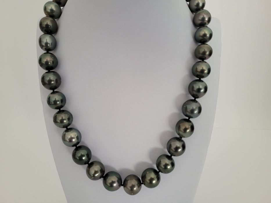 Tahiti Pearls 12-15 mm Natural Dark Color and High Luster - Only at  The South Sea Pearl