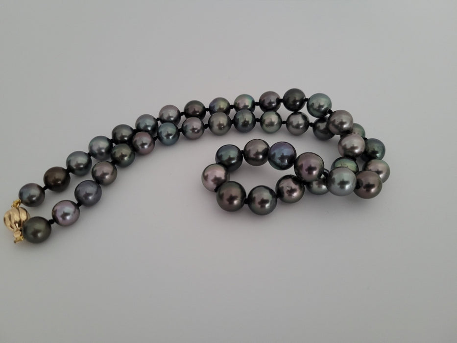 Tahiti Pearls 8-10 mm Natural Colors, 18 Karat Gold - Only at  The South Sea Pearl