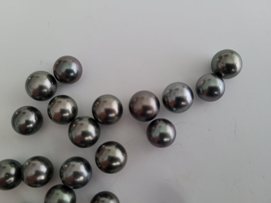 Tahiti Pearls 9 mm Round, High Luster. Wholesale Lot 20 pcs - Only at  The South Sea Pearl