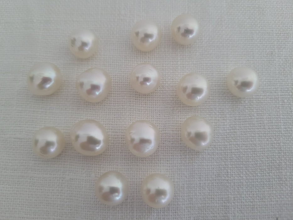 Wholesale Lote Whie South Sea Pearls 11-12 mm, 14 pieces of Very High Luster - Only at  The South Sea Pearl